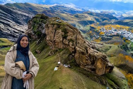 زنی که نام الموت را بر تارک جهان نشاند